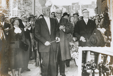 863994 Afbeelding van de officiële opening van het nieuwe kantoorgebouw van de Coöperatieve Centrale Raiffeisenbank ...